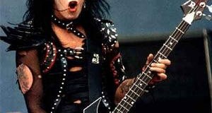 NikkiSixx52345.jpg