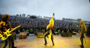 steel_panther_download_festival_017425.jpg