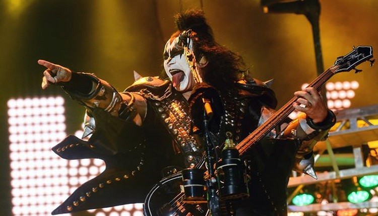 Kiss_Gene_Simmons_May_29_2017_F2