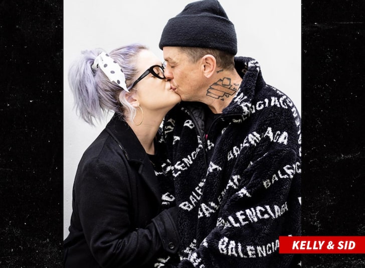 CRAZY BABIES … Kelly Osbourne is Preggers and Having a Baby with Sid from Slipknot