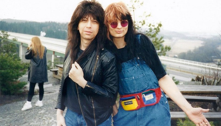 VINNIE VINCENT S WIG Alexx Michael guests on 3 Sides of the Coin